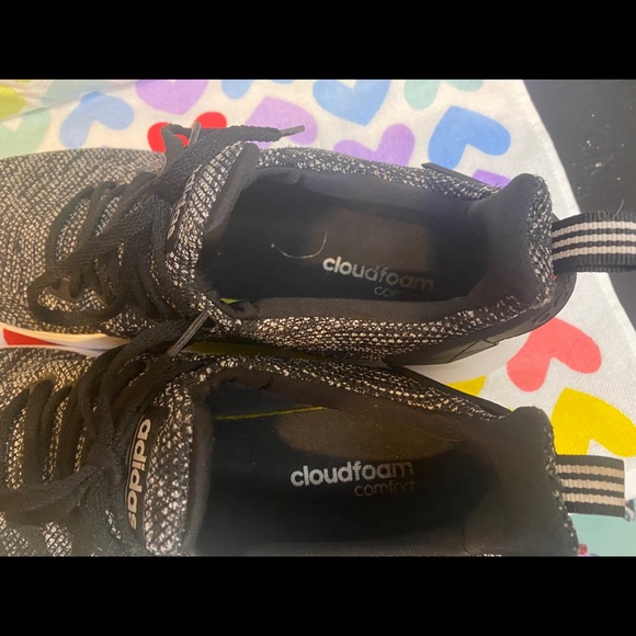 Cloud foam adidas, never worn. - Picture 5 of 6